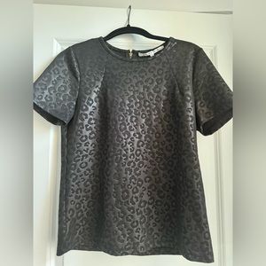 Concept Collective Leopard Tone on Tone Women’s Top Size Small Petite